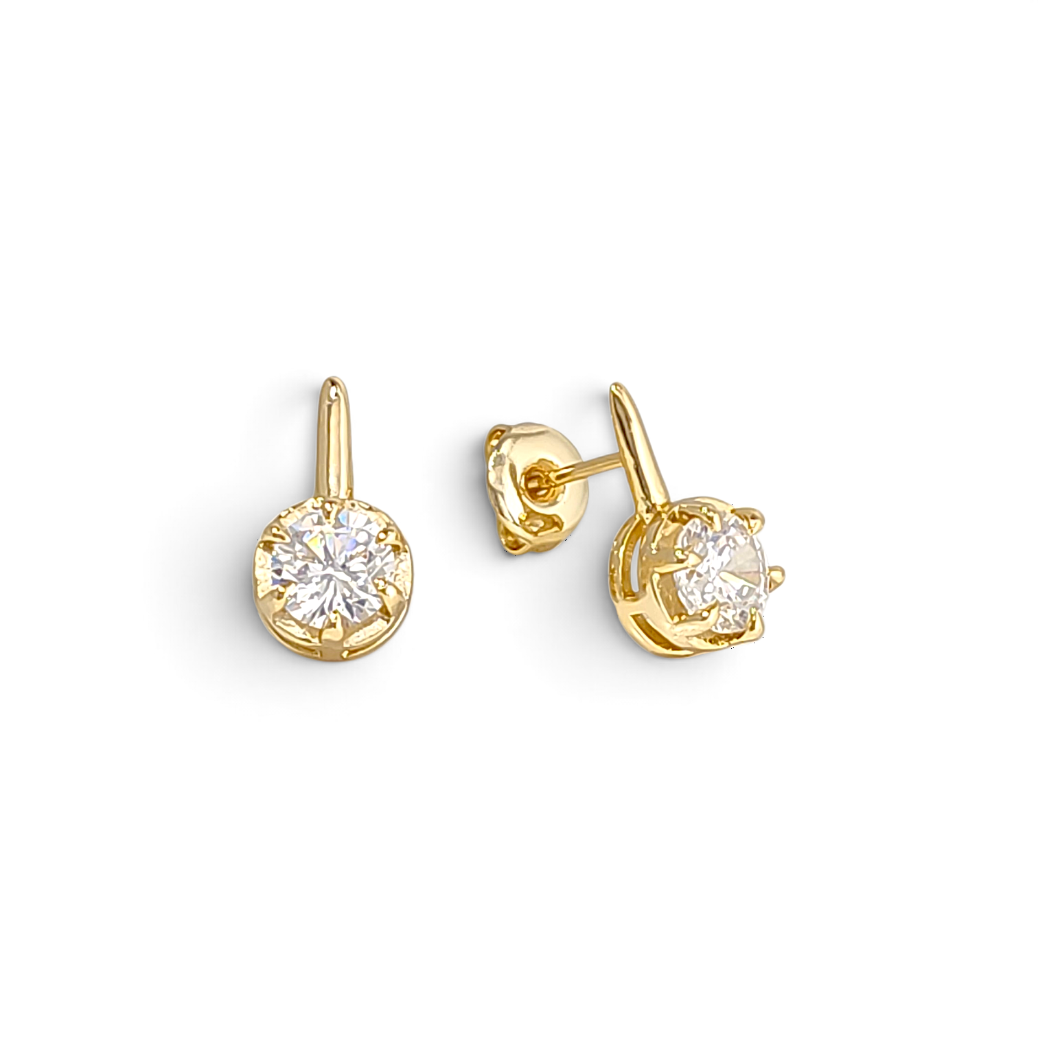 Round solitaire leverback earrings in 18k gold plated brass