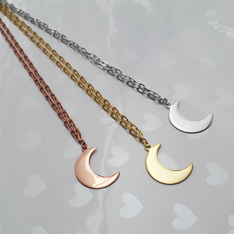 NECKL WANING MOON