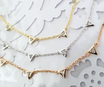 NECKLACES TRIANGLES