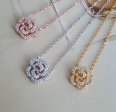 NECKLACE MINI FLOWER