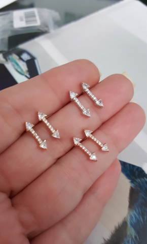 EARRING ARROW CZ